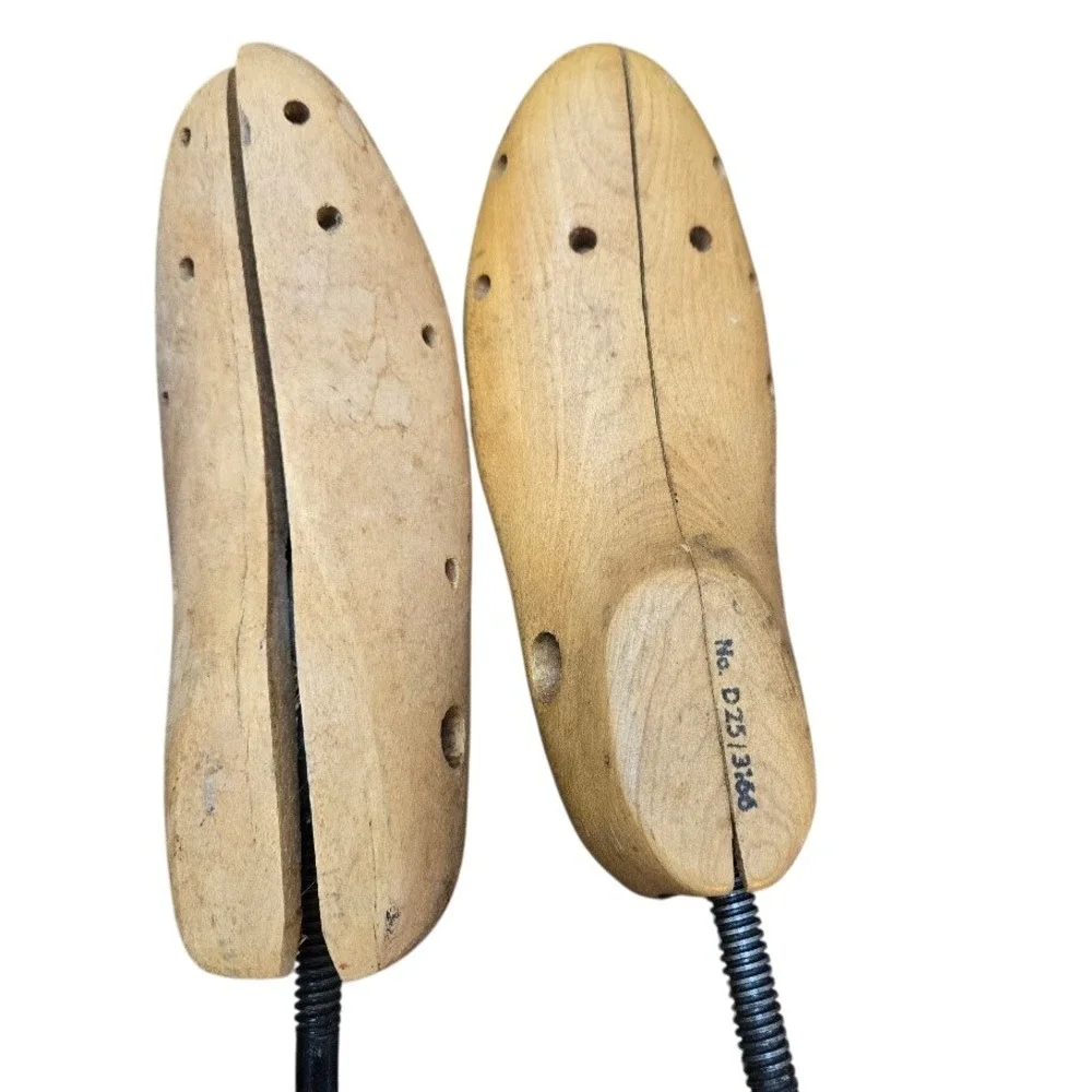 Vintage Adjustable Wooden Shoe Tree Stretcher Form‎ Lot D25/3166